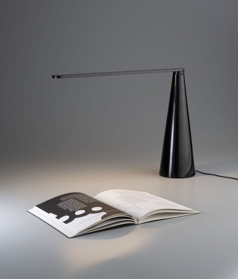 Elica bordlampe fra Martinelli Luce