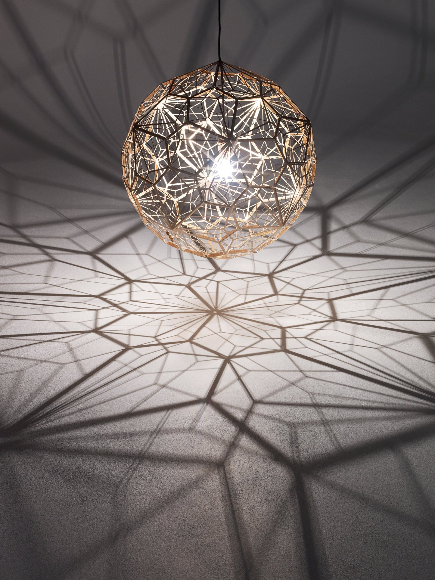 Etch Web pendel Tom Dixon