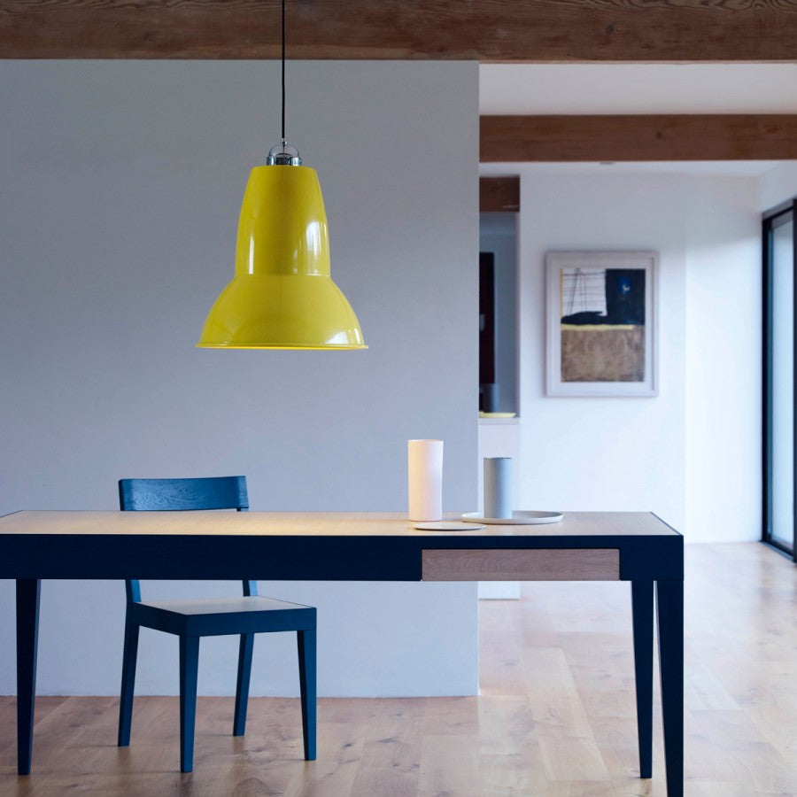 Miljøbillede af original 1227 Giant pendel i Citros yellow fra anglepoise