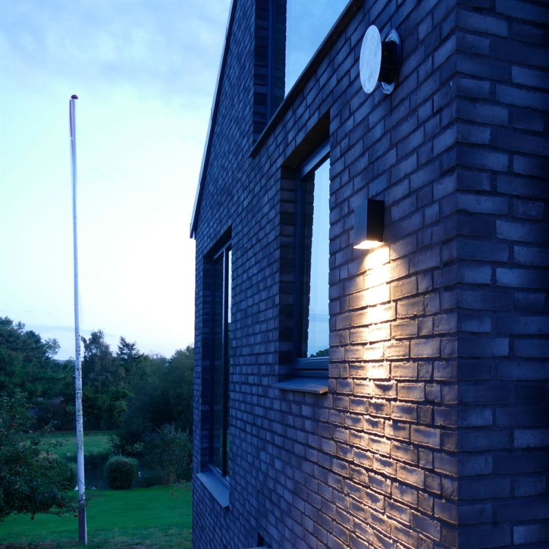 fix væglampe i antracit