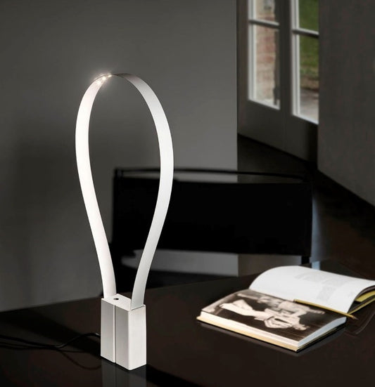 Fluida bordlampe fra Martinelli Luce