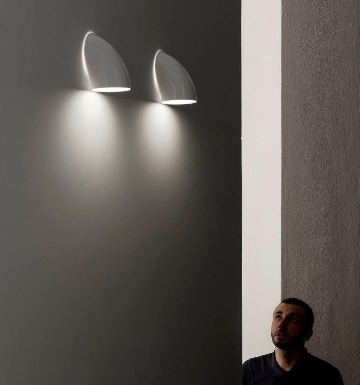Gomito væglampe fra Martinelli Luce