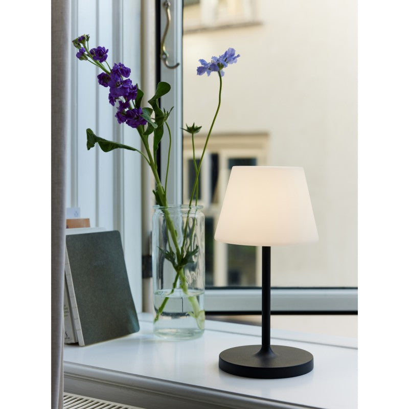 New Northern bordlampe fra Halo Design