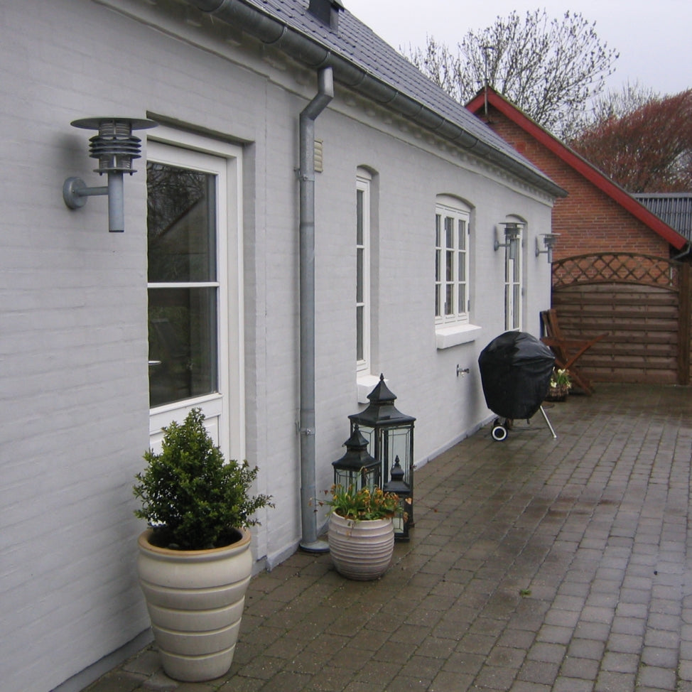 Miljøbillede af henrik væglampe i galvaniseret fra david superlight