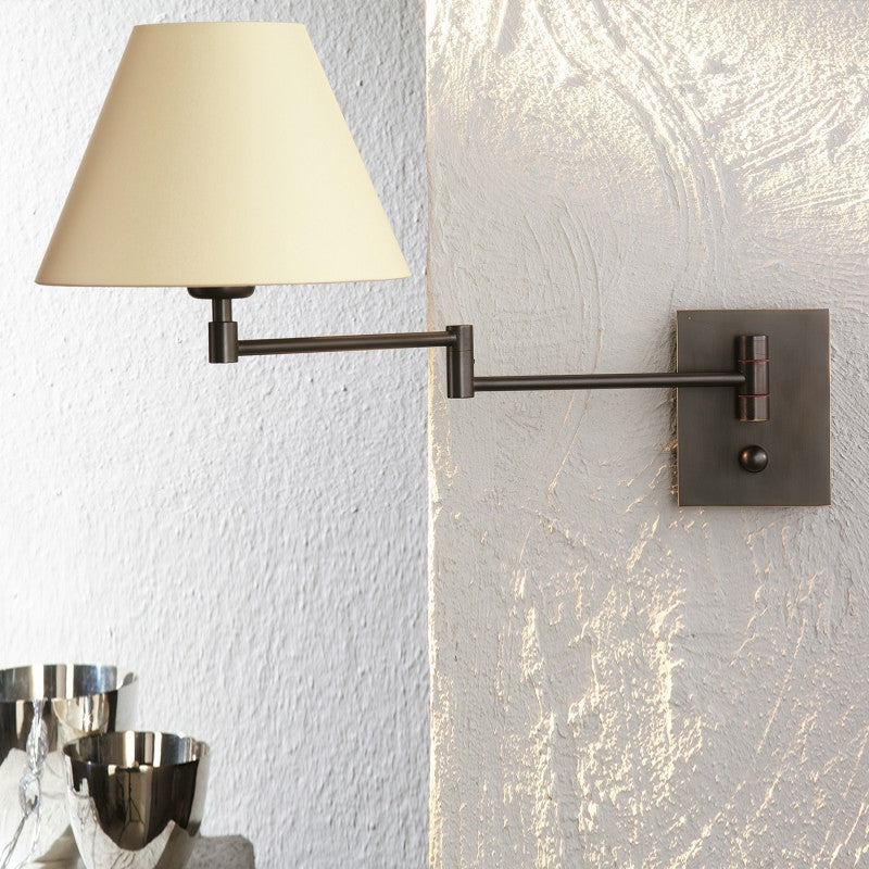 8140 væglampe i fume mat med champagne farvet skærm