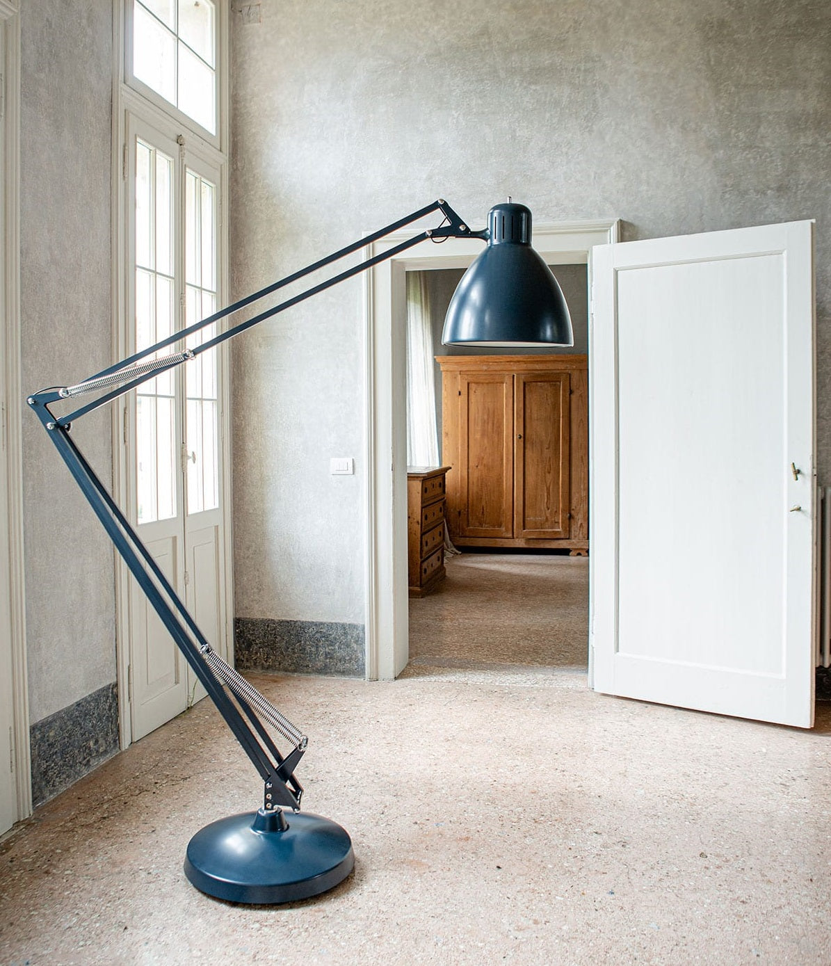 JJ Big gulvlampe fra Leucos