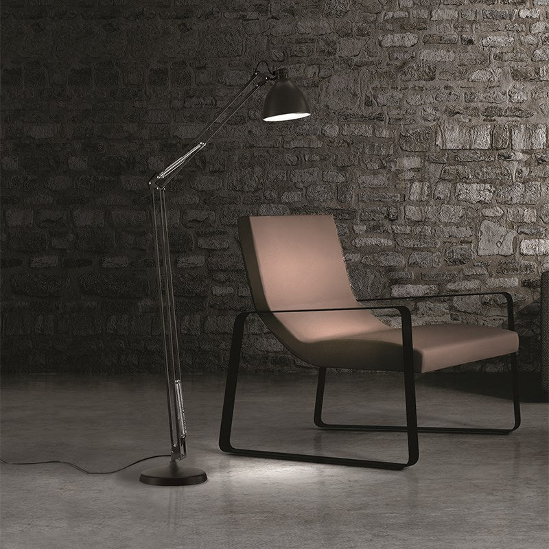 Miljøbillede af Archi F2 sort gulvlampe fra light point