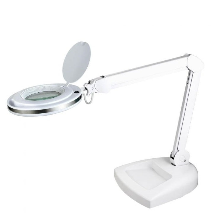 Magni bordlampe fra Halo Design