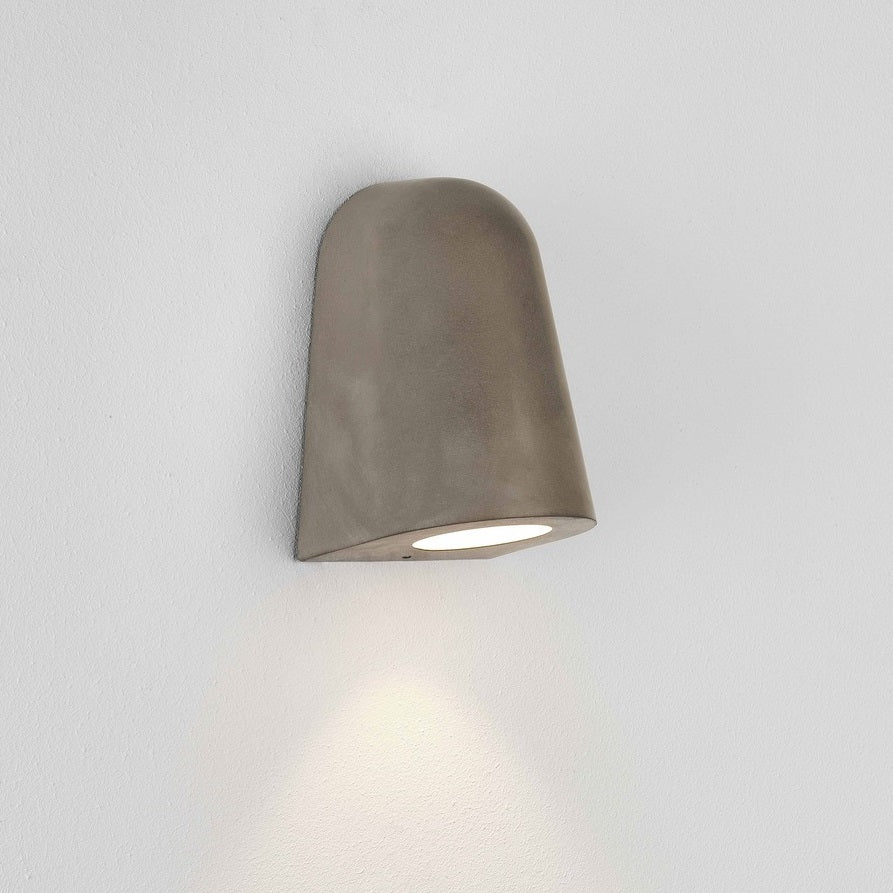 Mast Light beton væglampe fra Astro Lighting