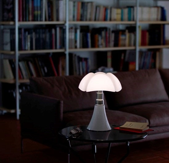 Minipipistrello bordlampe fra Martinelli Luce