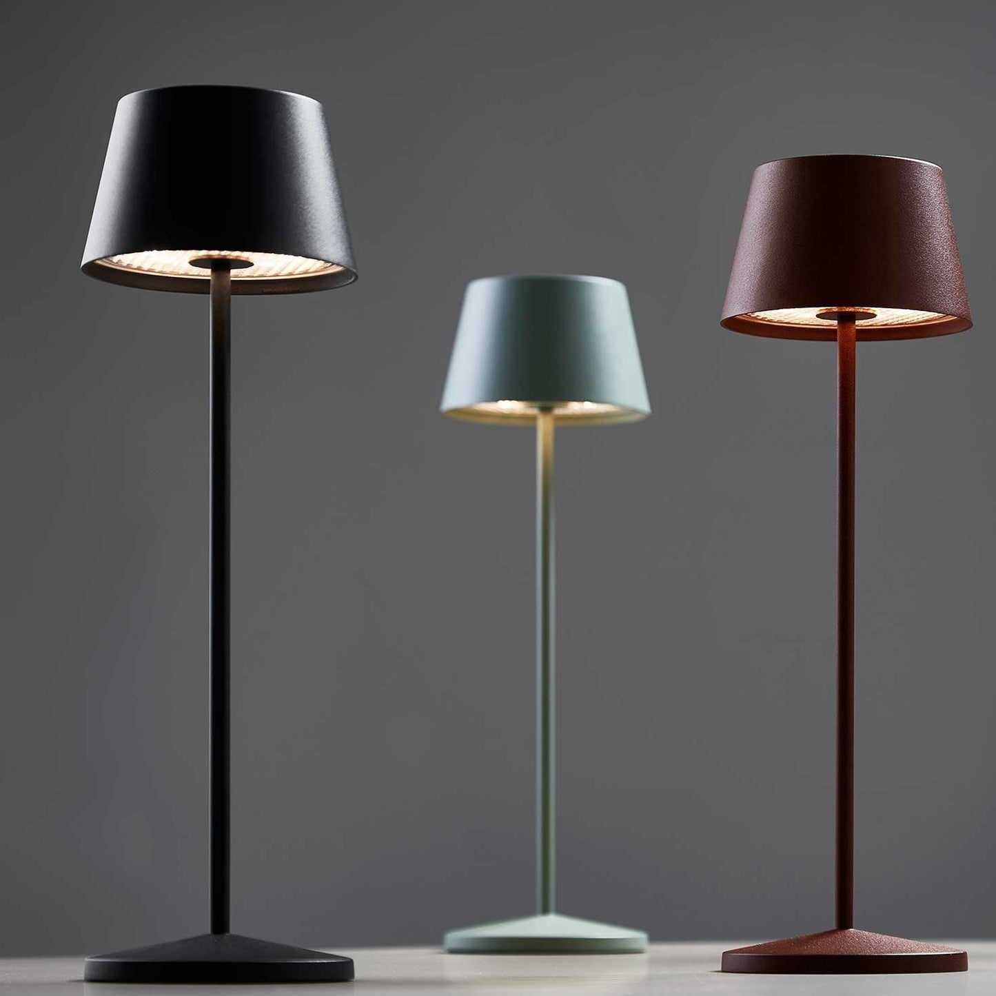 Modi batteri bordlampe fra Loom Design