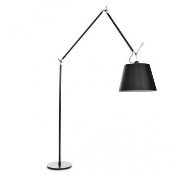 Tolomeo Mega terra i sort med sort skærm fra artemide