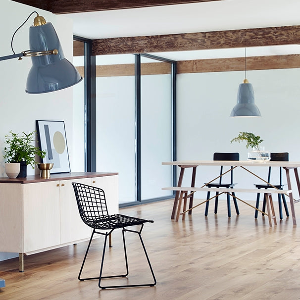 Miljøbillede af Giant 1227 brass pendel i grå Anglepoise