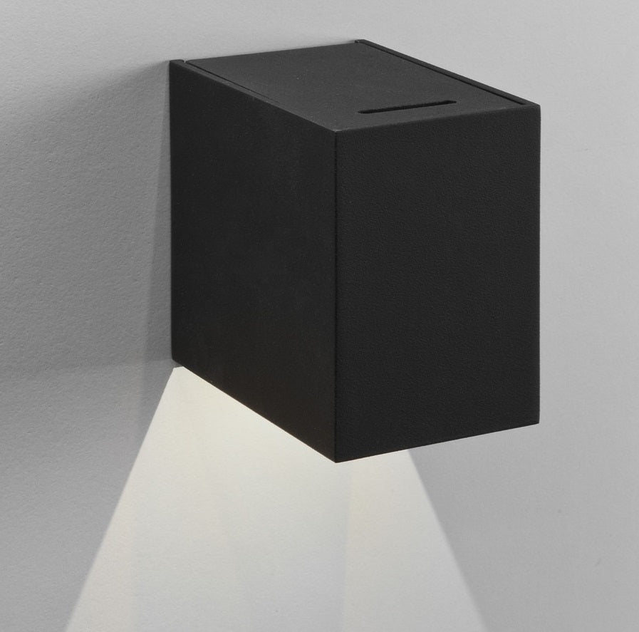 Oslo 100 væglampe fra Astro Lighting