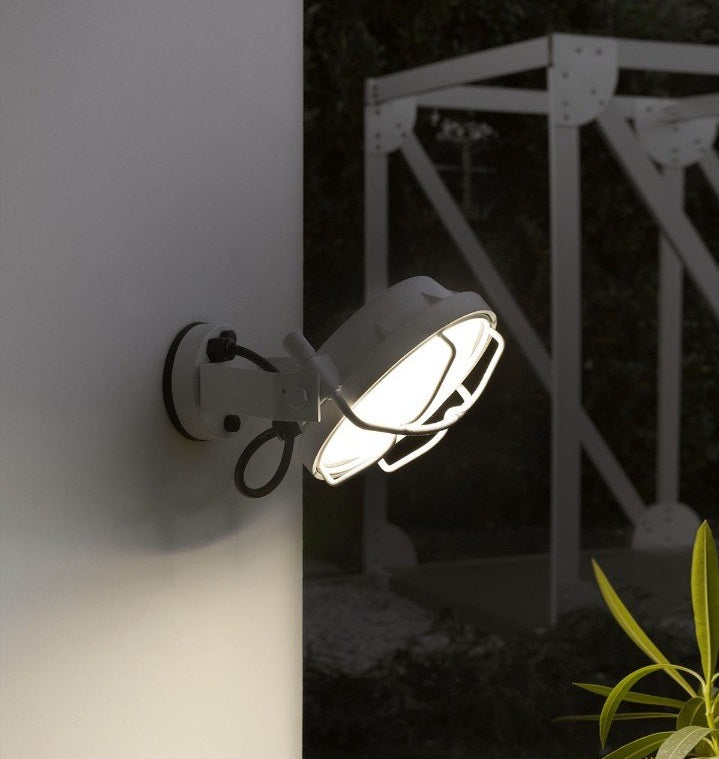 Out væglampe fra Martinelli Luce