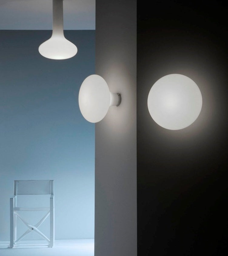 Pin væg/-loftlampe fra Martinelli Luce