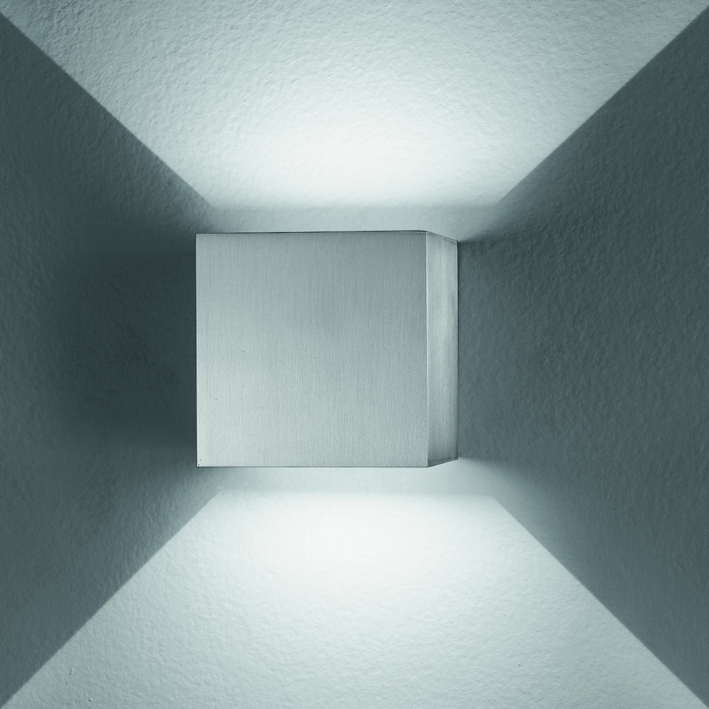 Secret IP54 væglampe i aluminium fra Eggerlicht