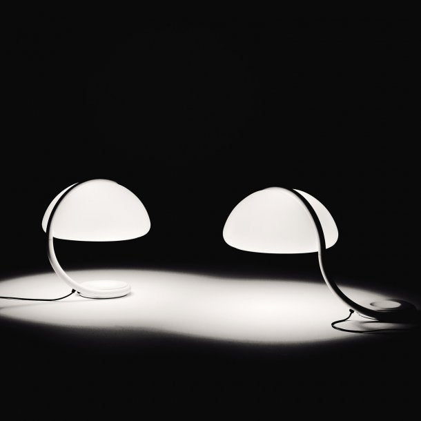Serpente bordlampe metal og hvid Martinelli Luce