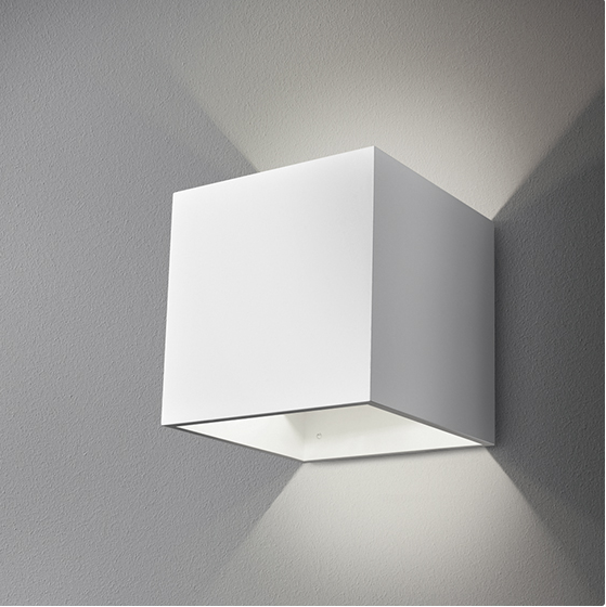 Max Cube væglampe