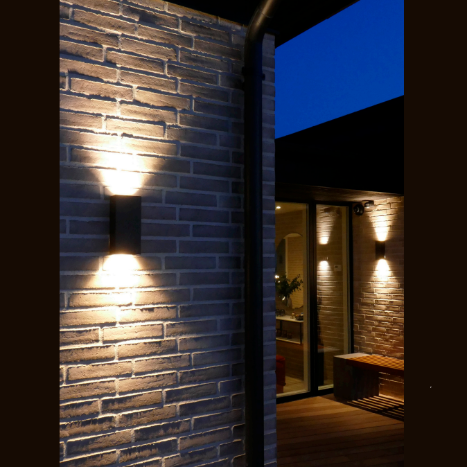 Miljøbillede af Tobias væglampe i sort