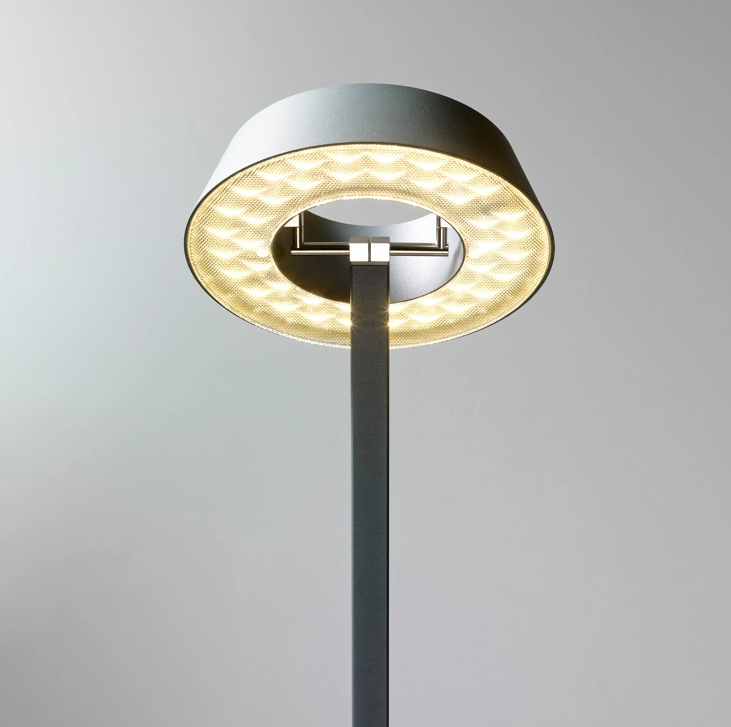 Glance Straight LED gulvlampe Oligo