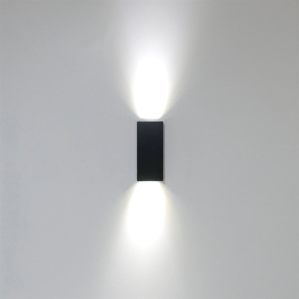 Tobias væglampe i sort