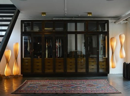 TR7 birk natural gulvlampe og pendler