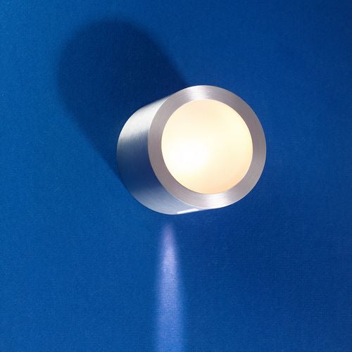 Smal lys ned / lys i front