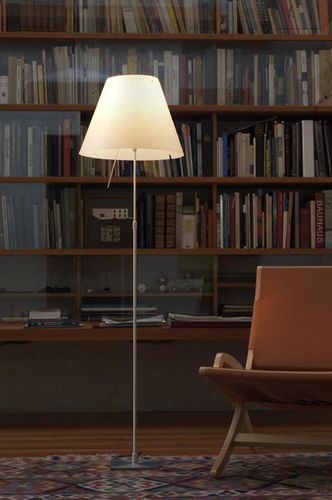 Costanza gulvlampe D13 t.i.f. Luceplan (fast højde + tænd sluk)