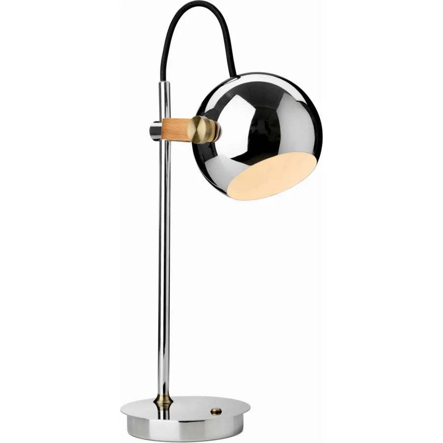 DC portable bordlampe fra Halo Design