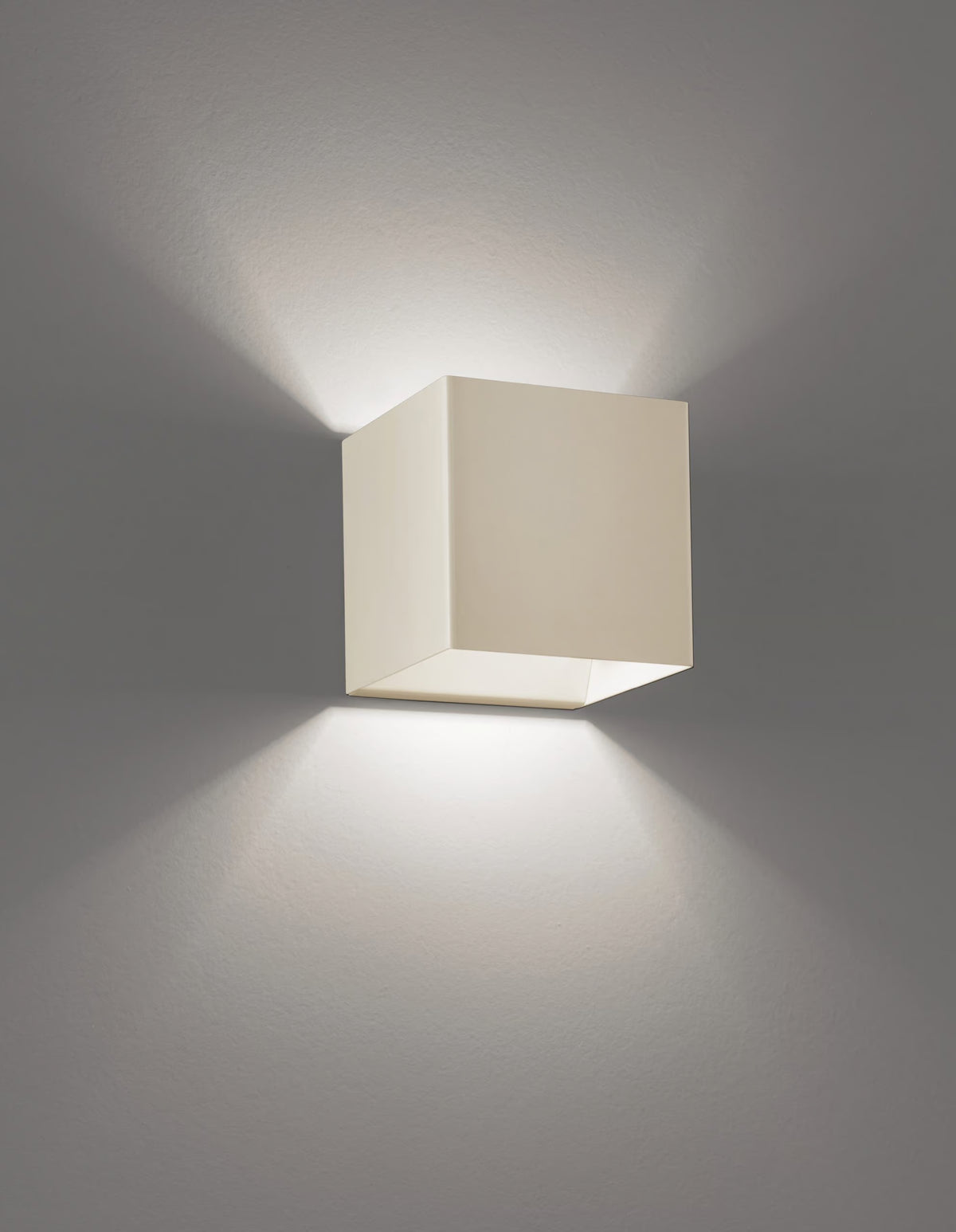Laser AP9 LED væglampe fra Lodes