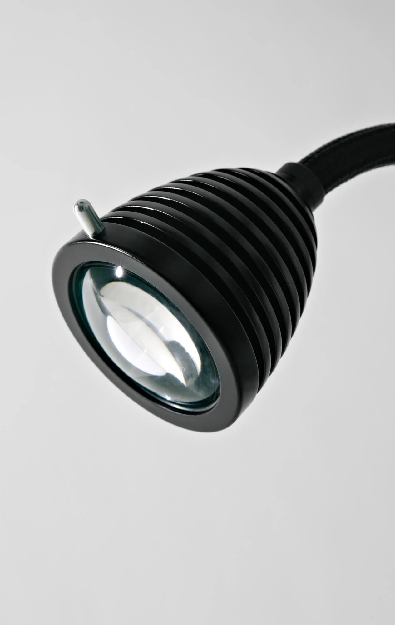 Athene SL3 gulvlampe Less N More