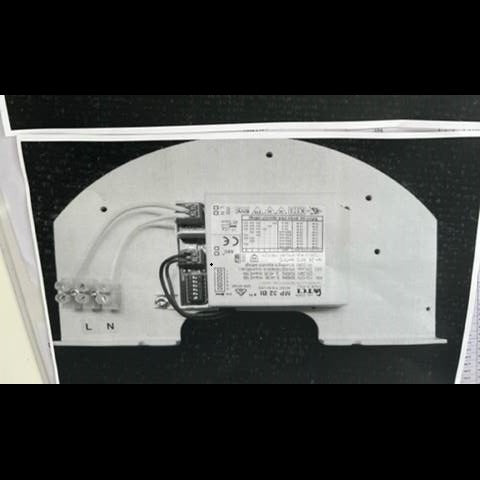 Quarto 270 væglampe ombygnings LED / E27 kit Focus Lighting