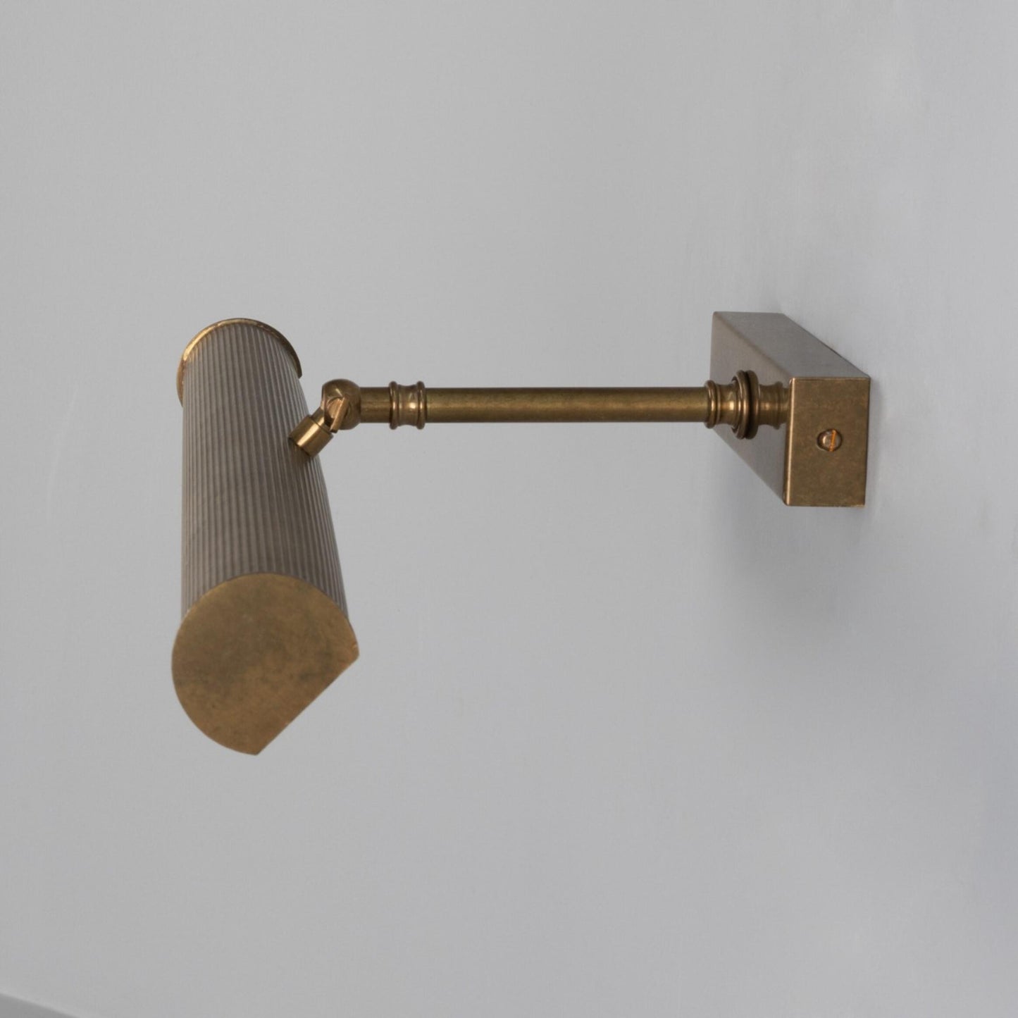 Cambrige adjusteble Reeded 50,5 cm G9 malerilampe