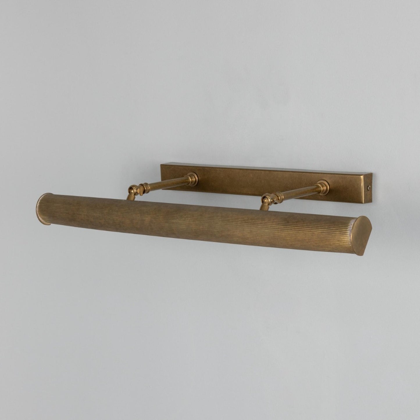 Cambrige adjusteble Reeded 60,5 cm G9 malerilampe