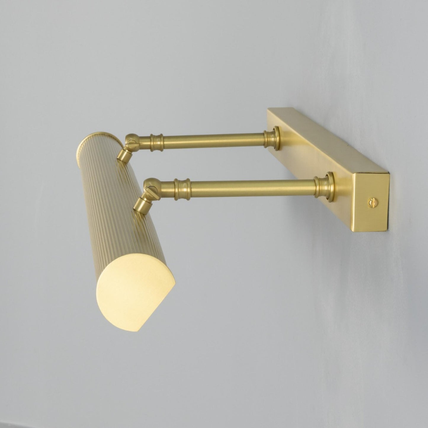 Cambrige adjusteble Reeded 60,5 cm G9 malerilampe