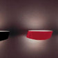 Link P i hvidt, rødt og sort glas