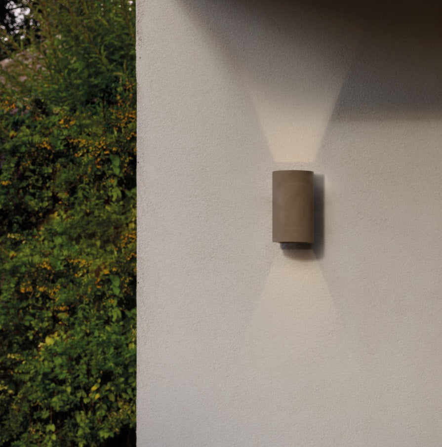 Dunbar 160 Concrete væglampe fra Astro Lighting