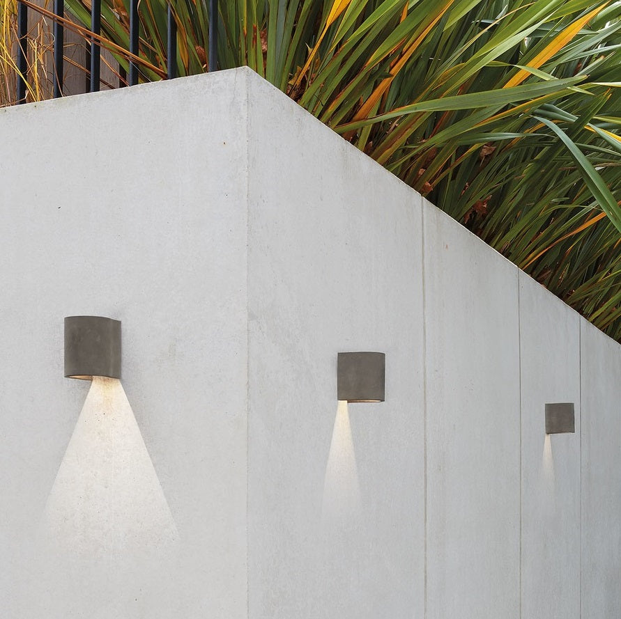 Dunbar 120 Concrete væglampe fra Astro Lighting