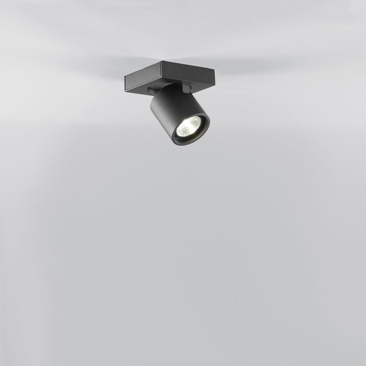 Focus mini 1 sort spot light-point designet af Ronni Gol restlager 5711389516017