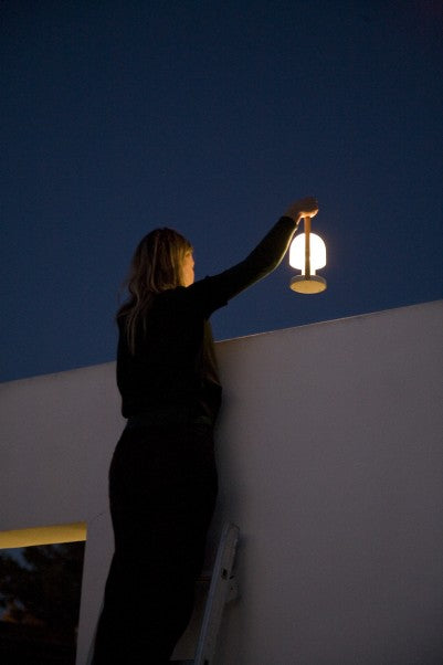 miljøbillede af FollowMe LED bordlampe fra Marset designer Inma Bermúdez, 2014 2