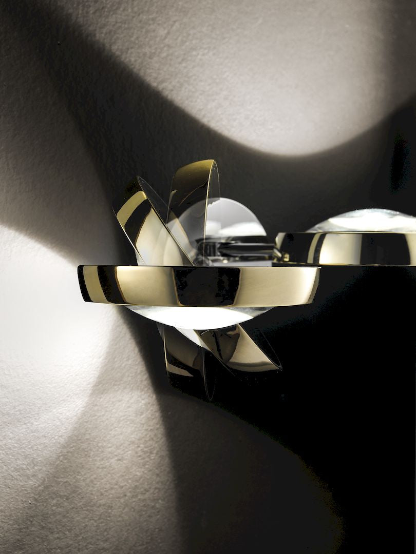 Miljøbillede af Nautilus AP væglampe i guld studio italia design