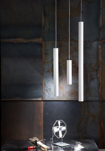 A-tube pendel i hvid fra studio Italia design