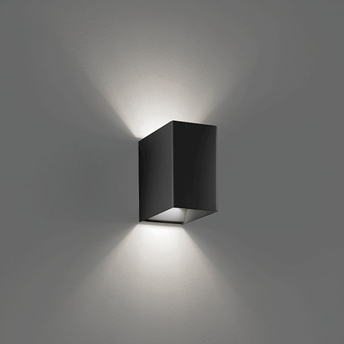 Laser AP8 sort LED væglampe fra studio italia design